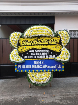 Papan Bunga Duka di Basemah Sersan