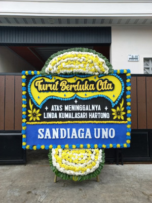 Papan Bunga Duka di Basemah Sersan